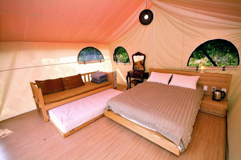 Bedroom 2, Pocheon Sanjeong Hosoo Glamping, Cheorwon