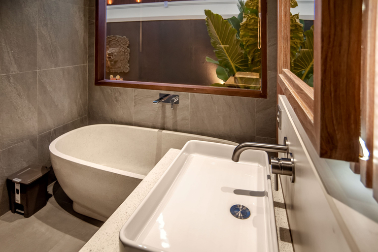 Bathroom 4