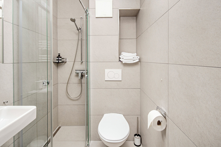 Bathroom, VISIMO Apartments Lehnstrasse St Gallen - Stylish, Smart, Connected, Sankt Gallen