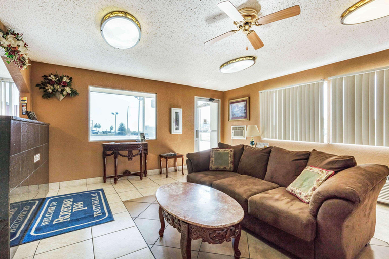 Public Area 2, Rodeway Inn Prattville I-65, Elmore