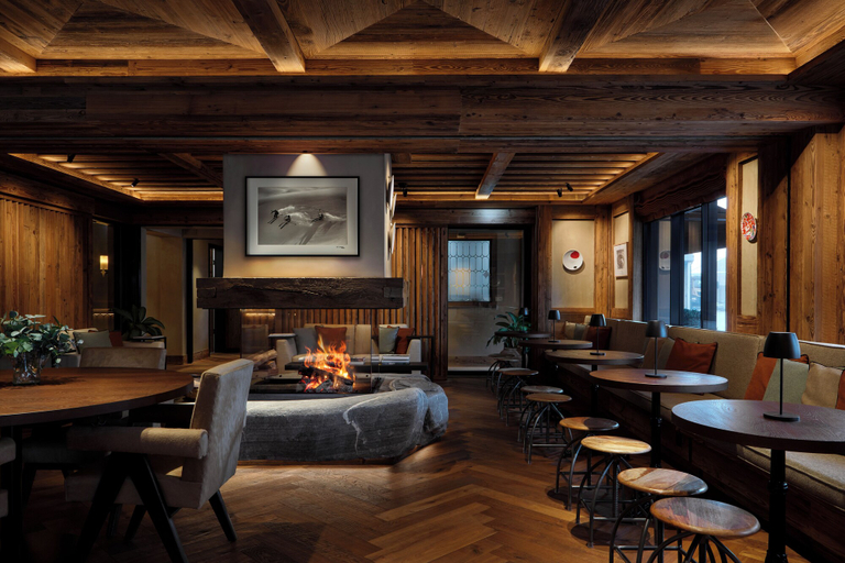 Food & Drinks 5, Miiro The Mansard, Saanen