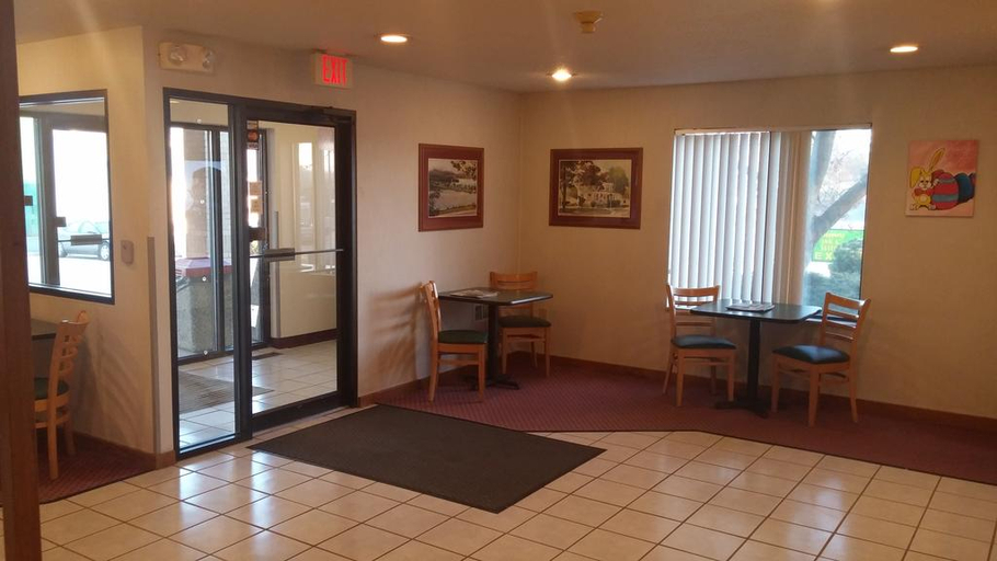 Public Area 3, Econo Lodge Galena Area, Jackson