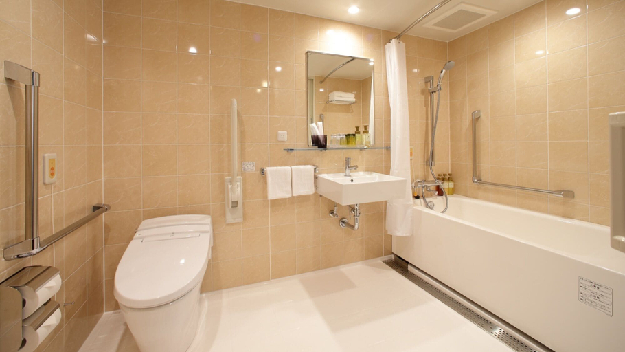 Bathroom 5, Hotel Oriental Express Osaka Shinsaibashi, Osaka