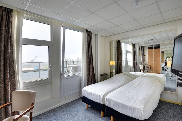 Bedroom 3, Eemshotel, Delfzijl