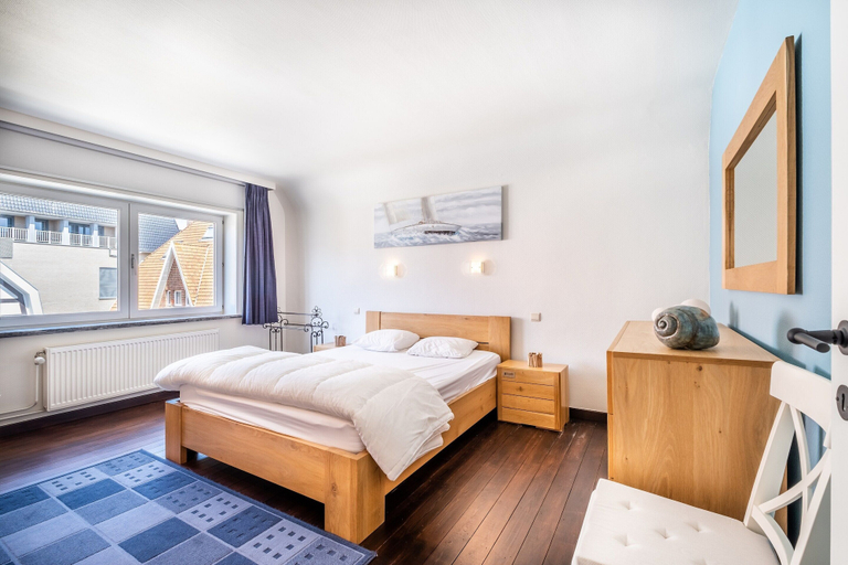 Bedroom 2, Villa in Koksijde With Sunny Garden, West-Vlaanderen