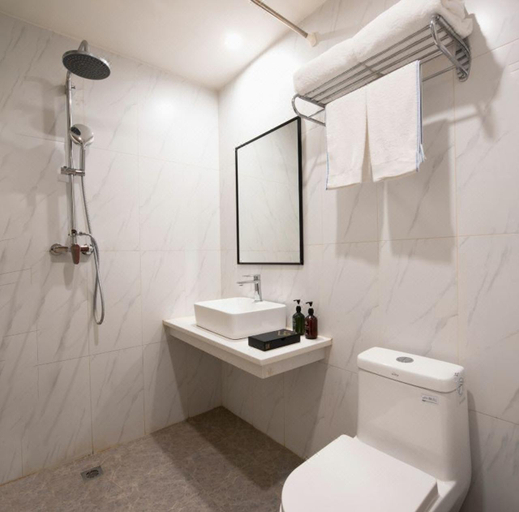 Bathroom 2, Borrman Hotel Bqijing Qianmen, Beijing