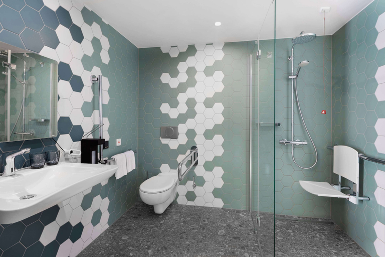 Bathroom 5, Spark by Hilton Vienna Donaustadt, Wien