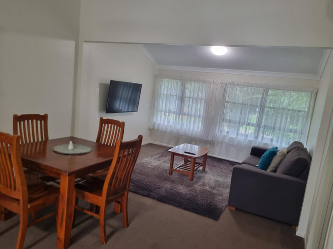 4, See Street Apartments by Kacys, Burnett - Pt A