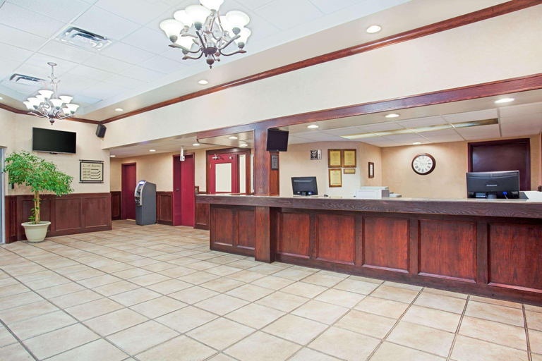 Public Area 2, Ramada by Wyndham Red Deer Hotel and Suites, Division No. 8