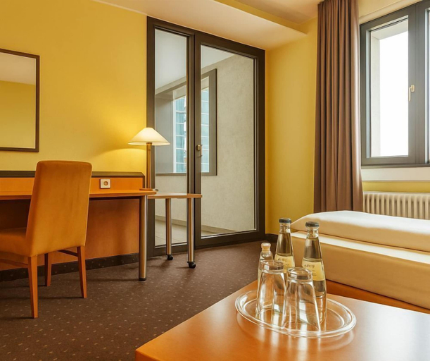 Bedroom 4, Plaza Hotel & Living Frankfurt, Frankfurt am Main