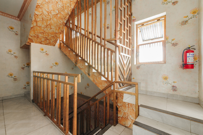 Others 4, RedDoorz Plus near Mall Sunter, Jakarta Utara