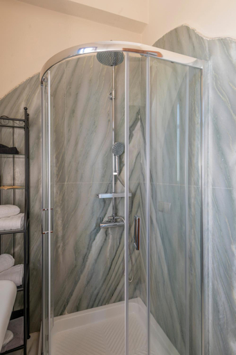 Bathroom 4, Redvalley villa, Peloponnese