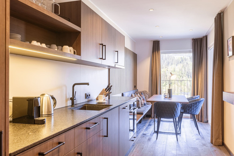 Private kitchen 2, Ferienwohnung mit 2 Schlafzimmer fur 2-7 Personen, Kitzbühel