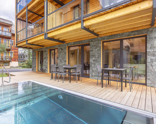 Sport & Beauty, Spacious apartment with pool No Deposit, Murau