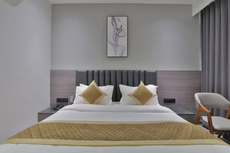Others 5, Hotel Lavit, Ahmadabad