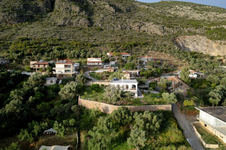 Room 2, Hill House, Peloponnese
