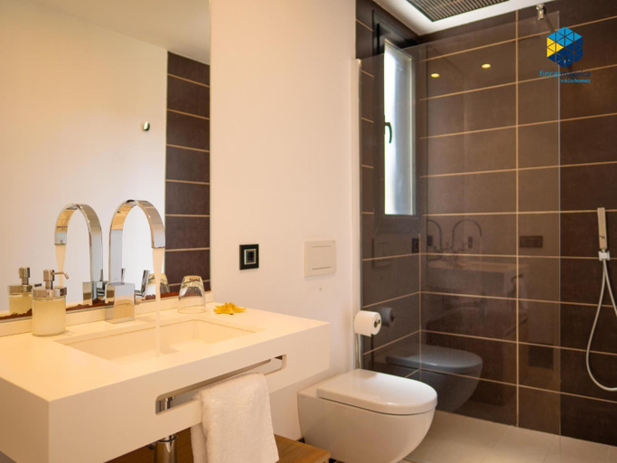 Bathroom, Villa Bellavista, Baleares