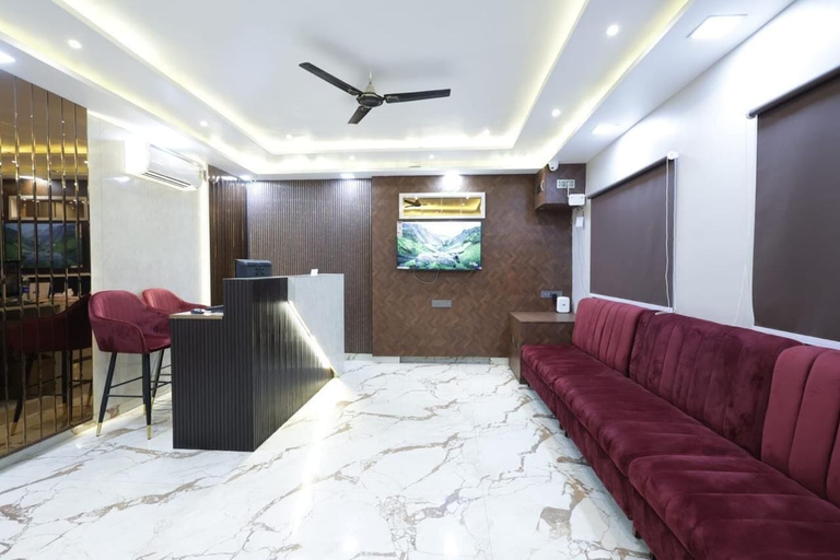 Others 5, The Satnam Inn, Varanasi
