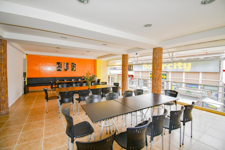 Food & Drinks 5, Hotel Monarca Armenia, Armenia