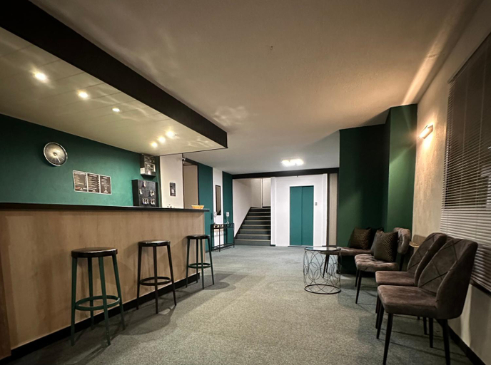 Others 2, Hotel Le Valeran, Meuse
