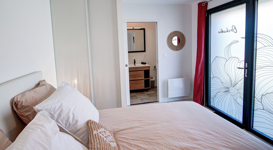 Bedroom 2, Chambres d'hôtes du Val d'Asson, Vendée