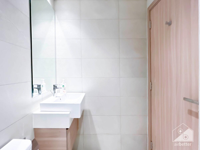 Others 5, Riviera Charm: Studio with Balcony, Dubai