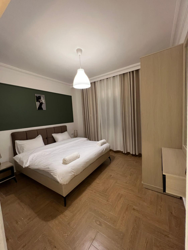 Bedroom 2, Entire house - 3 Bedroom Apartment Of 200 Square M With Terrace, Salt