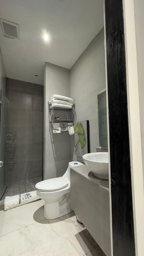 Bathroom 2, Gran Hotel Cantera La plaza, Nuevo Laredo