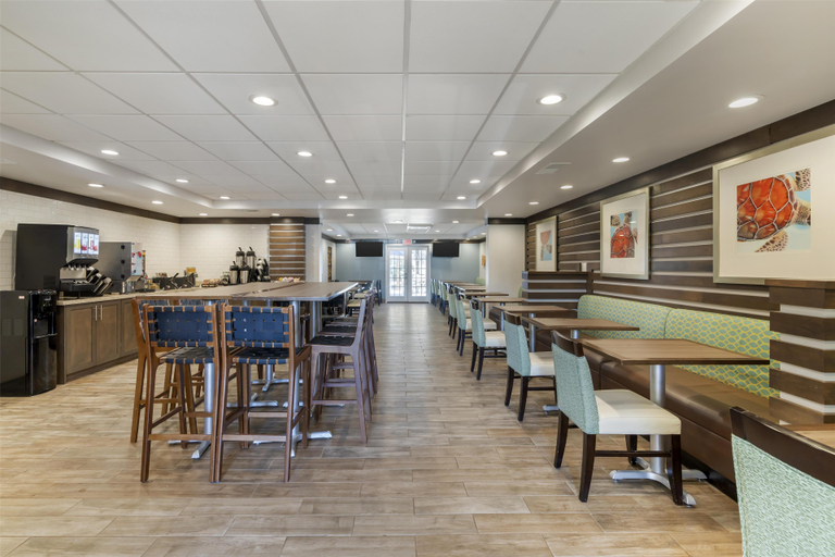 Food & Drinks 5, Best Western Plus Jekyll Island, Glynn