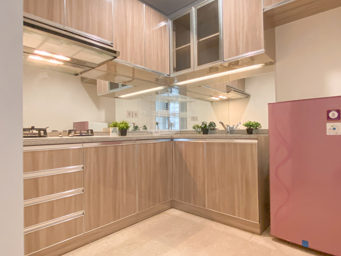 Others 4, Homey 2BR Apartment at Lucky Tower Residence By Travelio, West Jakarta