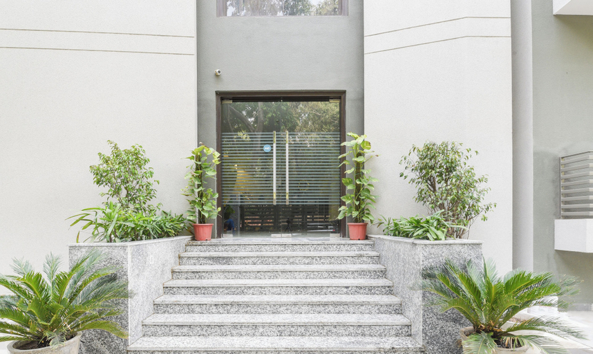 Others 1, Treebo Iffco Chowk, Gurgaon