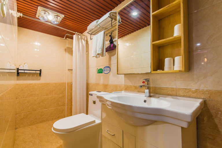 Bathroom 3, Beijing Rong Courtyard Hotel, Beijing