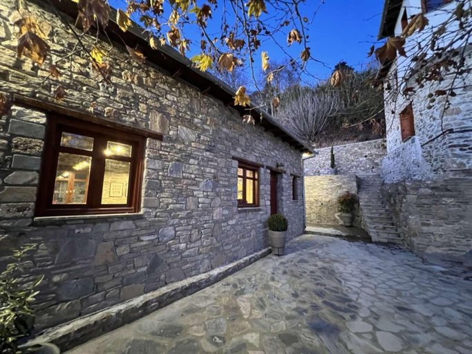Exterior & Views 2, AURORA-INN, Thessaly