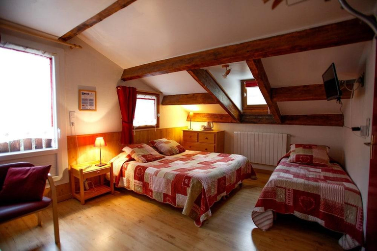 Bedroom 3, Hotel Restaurant La Source, Alpes-de-Haute-Provence