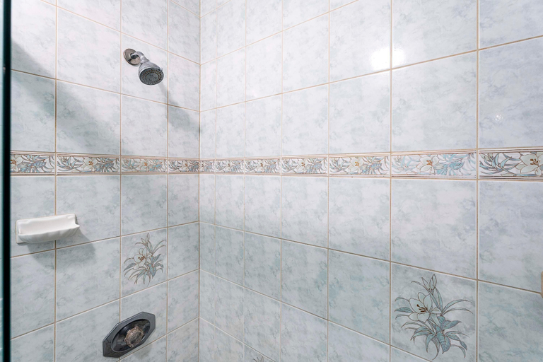 Bathroom 4, Country Club Villas#115, Hawaii