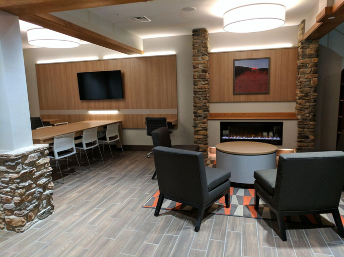Public Area 2, Microtel Inn & Suites by Wyndham Clarion, Clarion