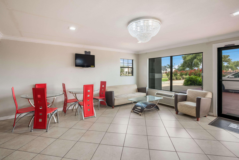 Public Area 2, Econo Lodge Lake Charles, Calcasieu