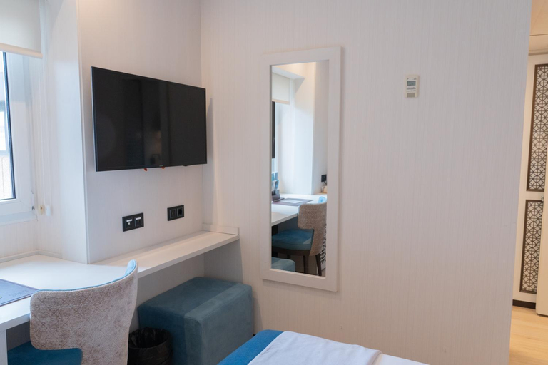 Bedroom 2, Santemar, Cantabria