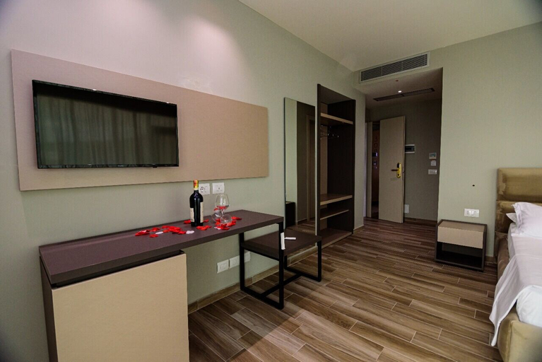Others 5, Hotel Orange Dhermi, Vlorës