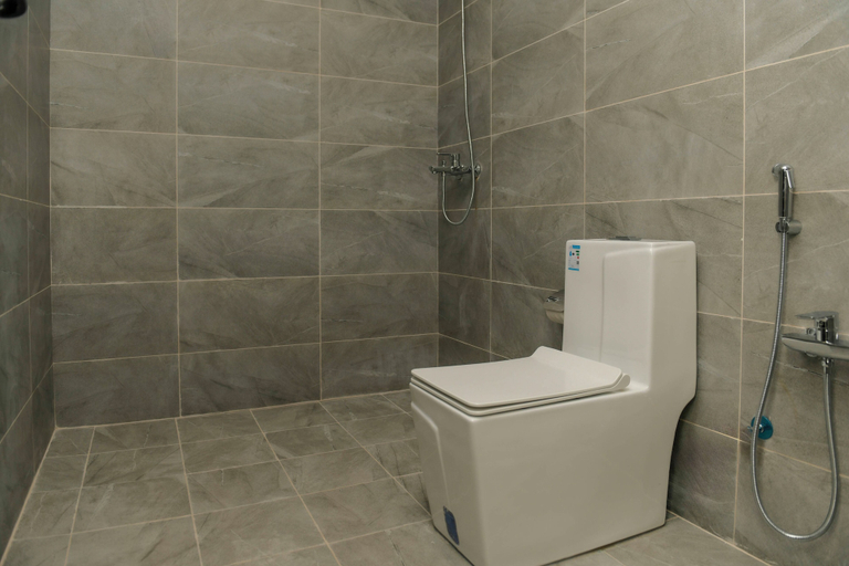 Bathroom 5, Arjan Park Al Qadisiyah, Riyadh