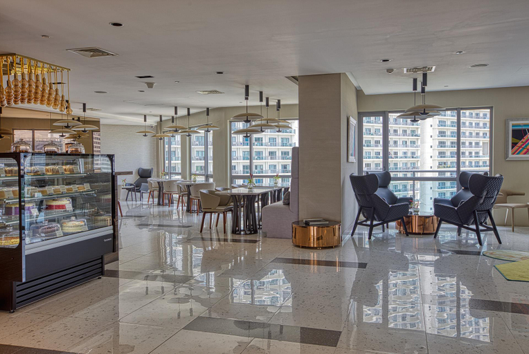 Food & Drinks 4, Acqua Suites Manila by Hamodis' Crib, Mandaluyong