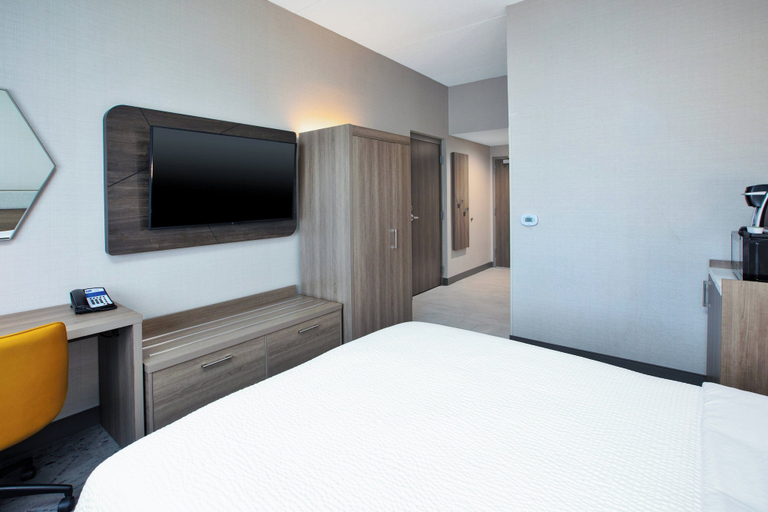 Bedroom 5, Holiday Inn Express SAULT STE. MARIE by IHG, Chippewa