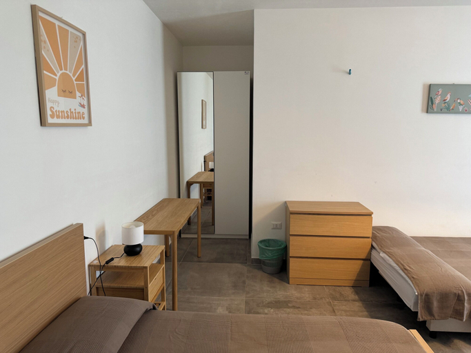 Bedroom 5, Verde Matematico, Foggia