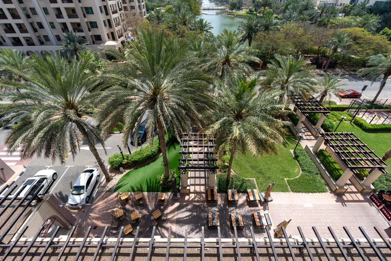Others 5, Lux BnB I Una Tower I Lakes View, Dubai