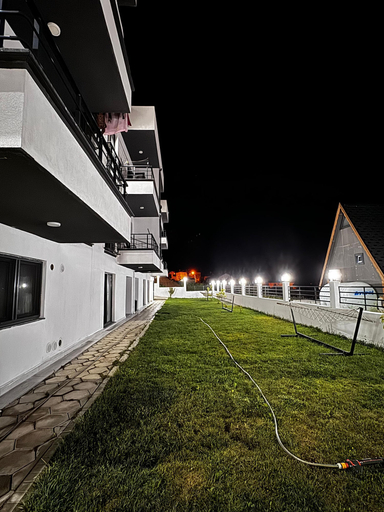 Exterior & Views 2, ALANÇA SUIT, Merkez