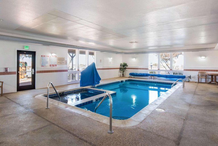 Sport & Beauty 3, Quality Inn & Suites West, Pueblo