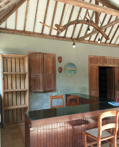Others 2, Tembe Mburi, Klaten