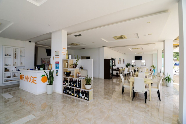 Others 4, Hotel Orange Dhermi, Vlorës