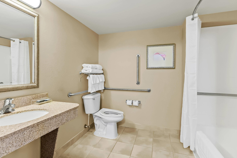 Bathroom 5, Country Inn & Suites by Radisson, Princeton, WV, Mercer