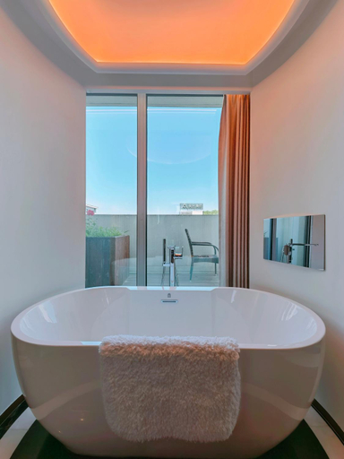 Bathroom 5, The Purple Horse Hotel, Beijing